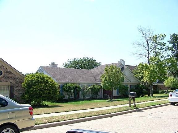 2nd image of 907 Ashby Dr