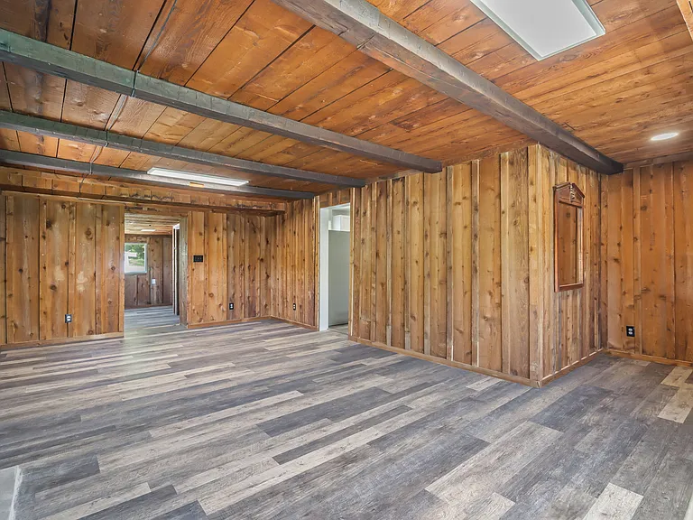 5700 Ridgefield Rd — Photo 8