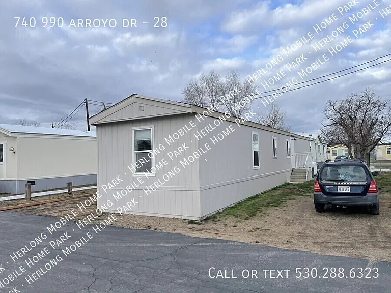 740-990 Arroyo Dr #28 — Photo 2