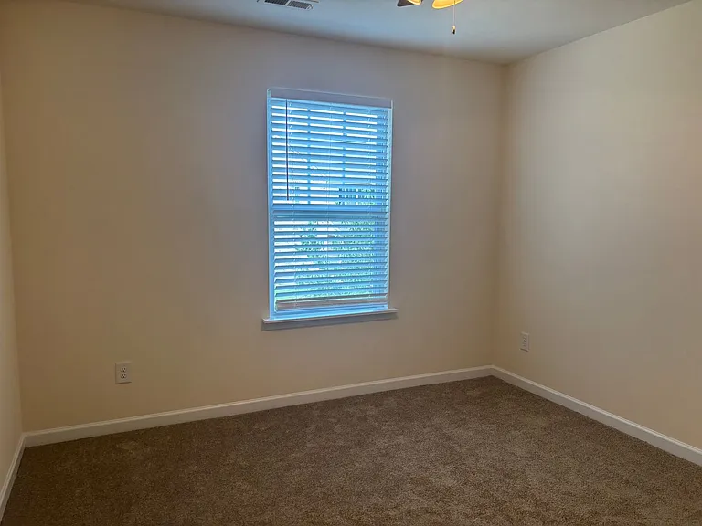 4602 Quinton Ln — Photo 23