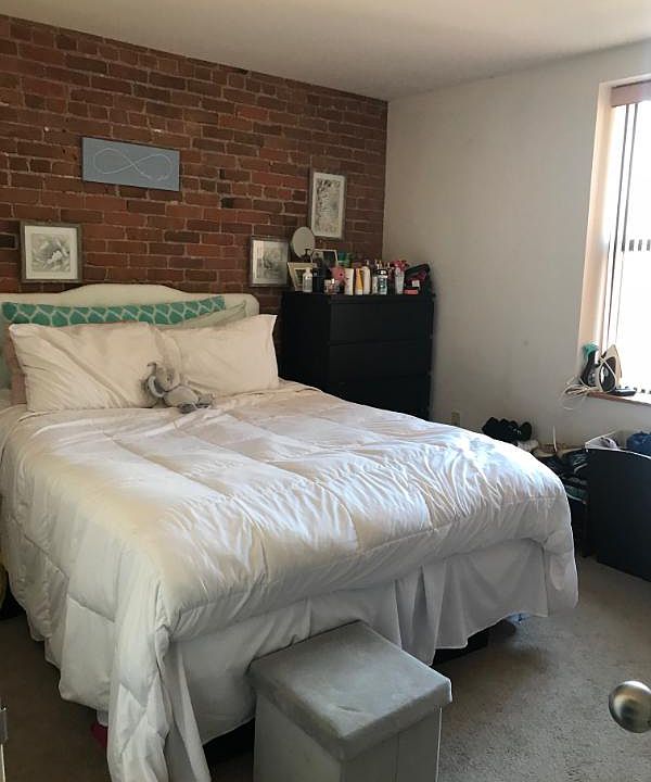 2nd image of 78 Gainsborough St Unit 403