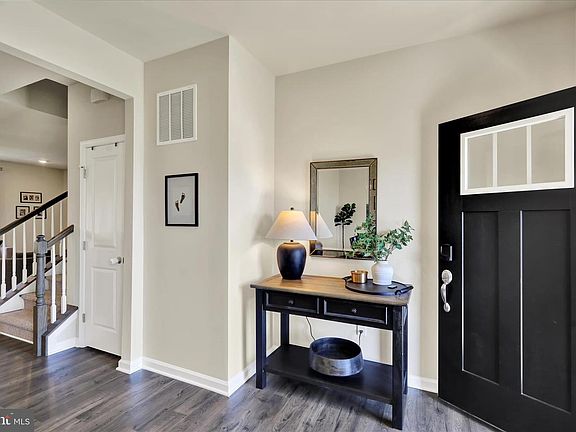 3rd image of 217 Merifield Ct