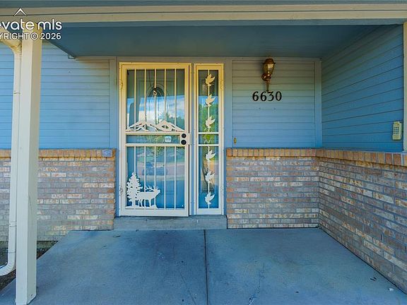 4th image of 6630 Cottonwood Grove Dr