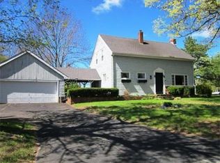 322 Oak Hill Ave, Seekonk, MA 02771