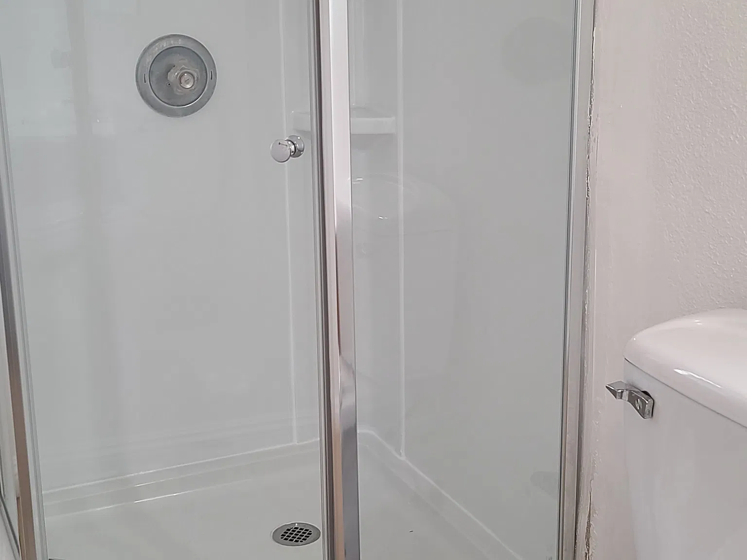 1 bed, 350 sqft, $1,200 — Photo 2