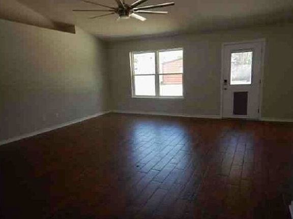 Additional Living Room