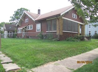 405 E 4th St, Tipton, IA 52772