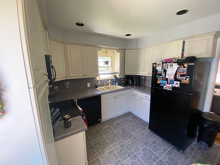 23247 Doremus St — Photo 7