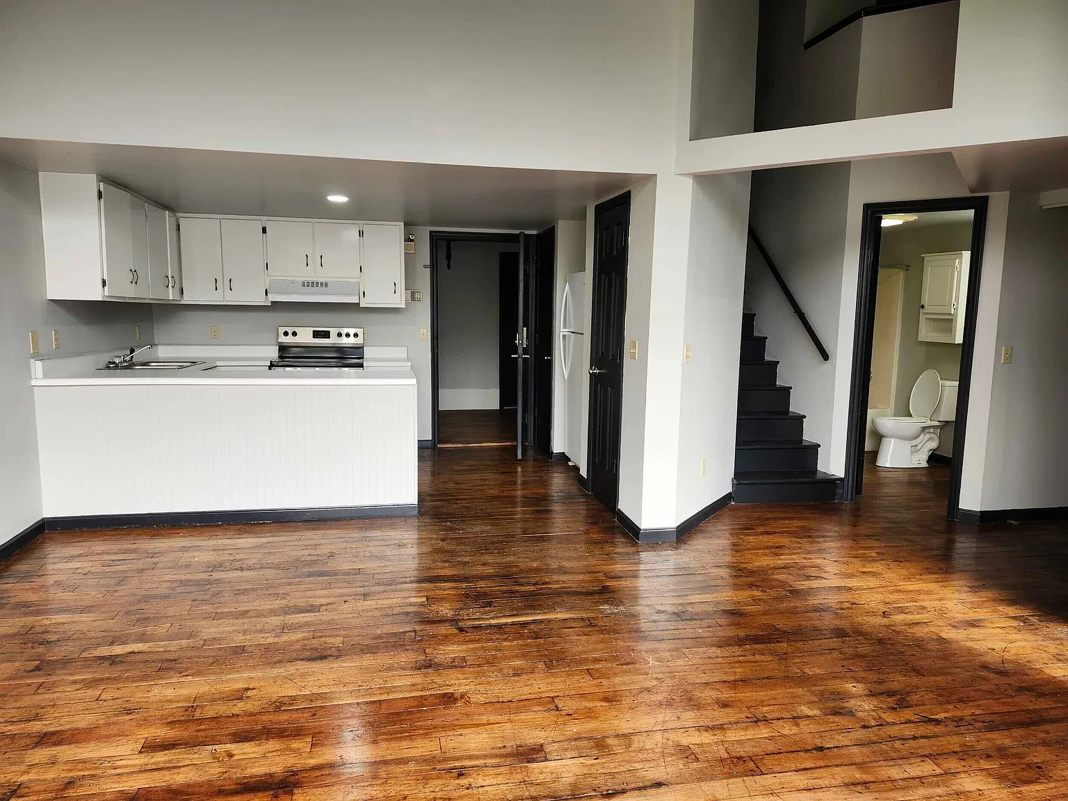 3 bed, 2.0 bath, 1014 sqft, $1,200 — Photo 3