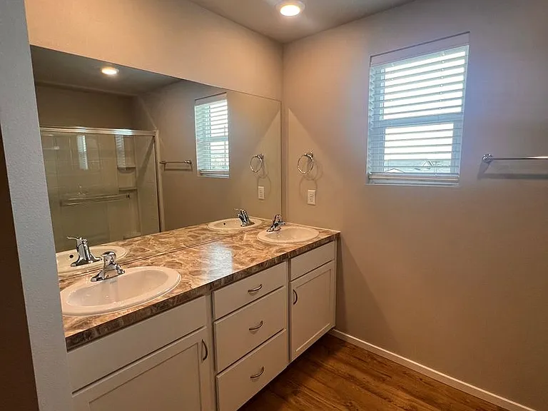 931 S Zeelar St — Photo 17