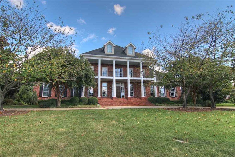 1st image of 1470 Avellino Cir