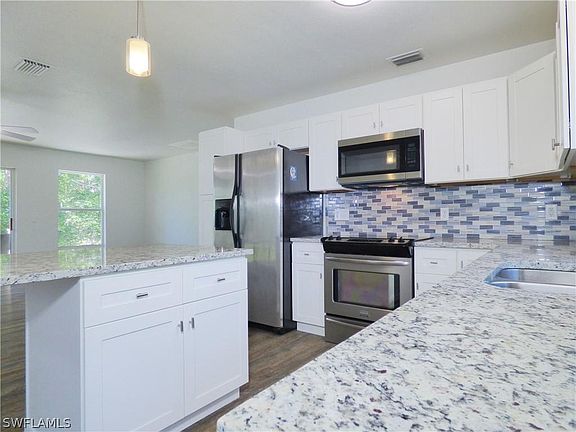 4th image of 3599 Tangelo Dr