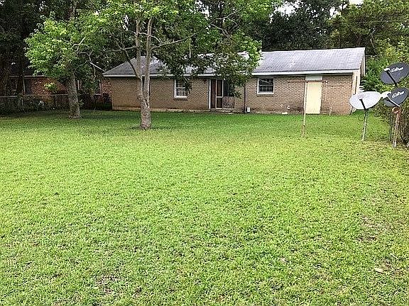 2nd image of 904 La Dayne Ave