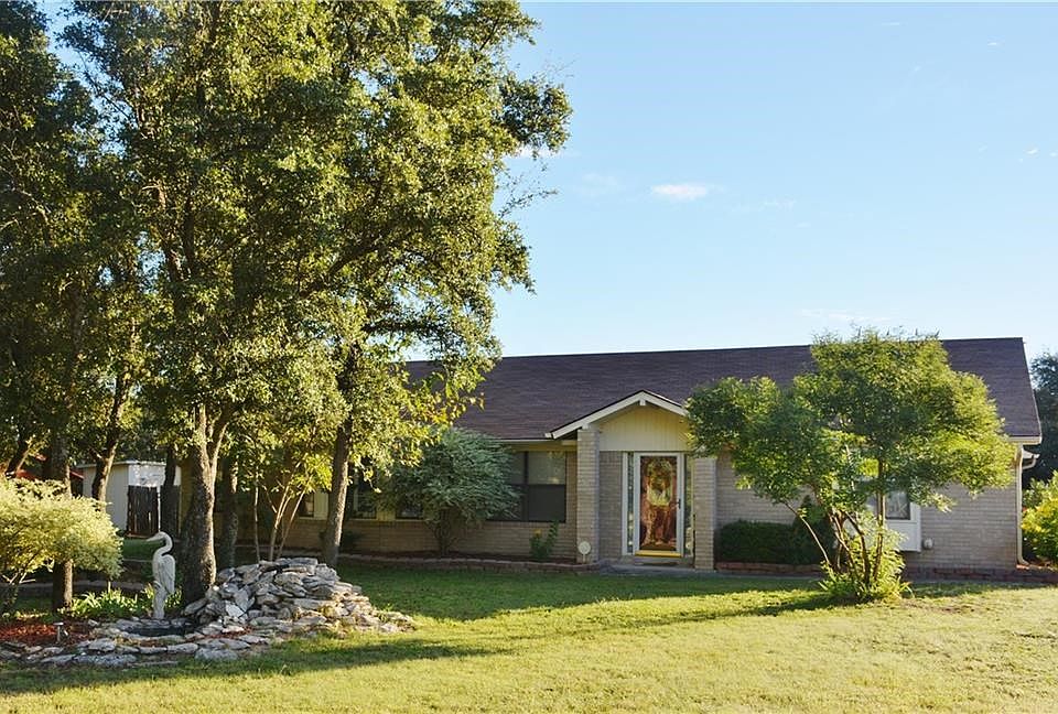 1st image of 308 Lori Ln