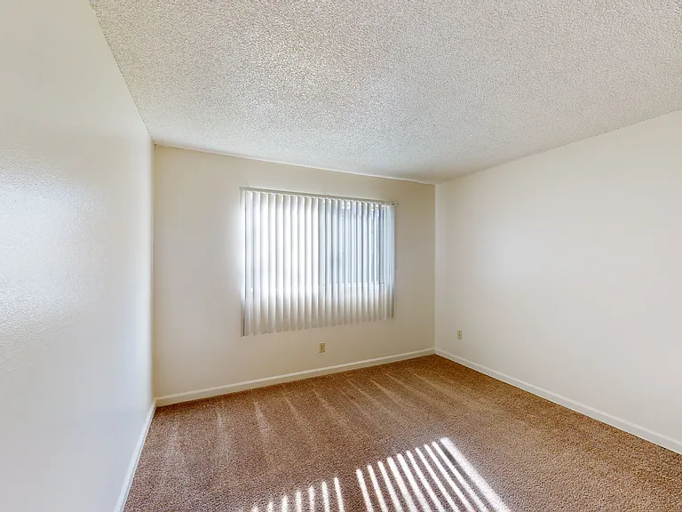 Pointe at Northridge — Photo 54