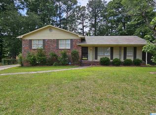 1218 Old Oak Rd, Birmingham, AL 35235