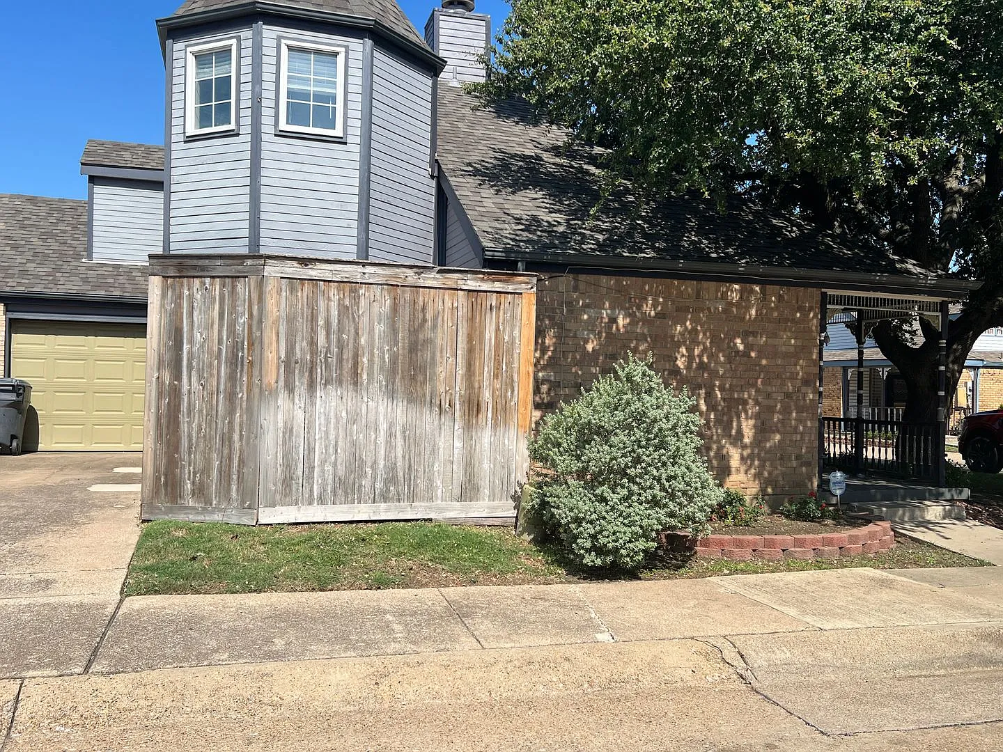 Gable Drive — Photo 2