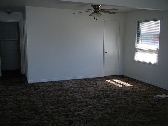 3rd image of 1489 Three Fountains Dr Unit 2