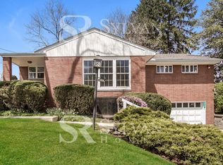 1312 Foxboro Dr, Monroeville, PA