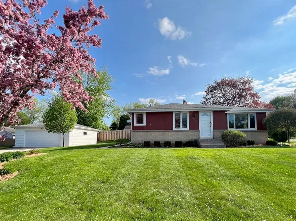 1625 Langlade Ave, Green Bay, WI 54304