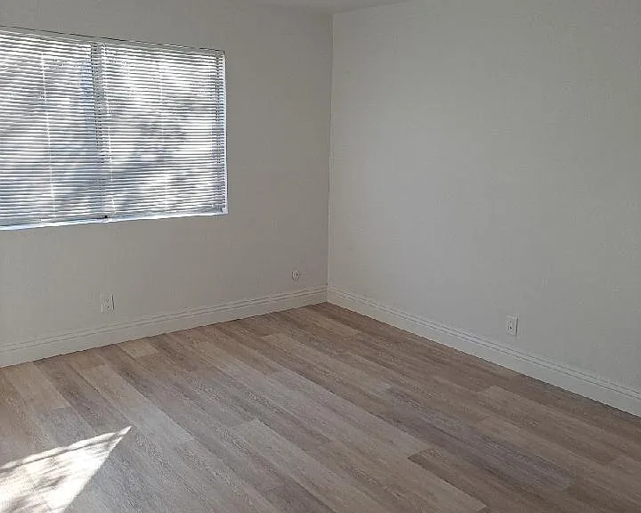 142 S Esplanade St #105 — Photo 6