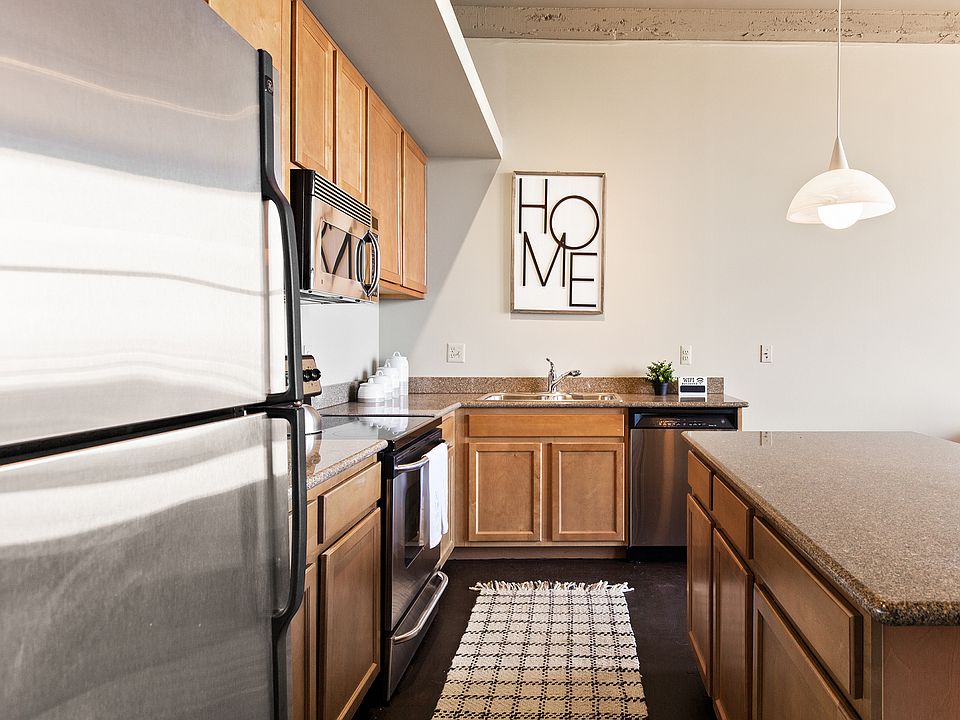 1st image of 1247 Woodward Ave #3996131