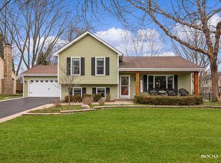 1735 Brookdale Rd, Naperville, IL 60563