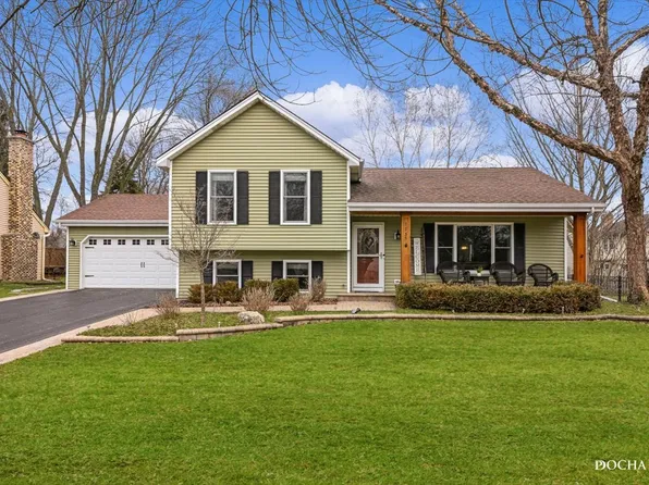 1735 Brookdale Rd, Naperville, IL 60563