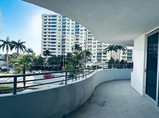 5555 Collins Ave APT 3A, Miami Beach, FL 33140