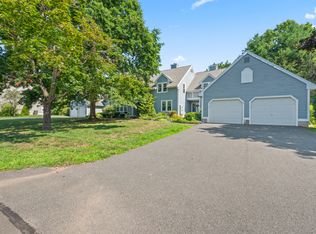 3 Fairmount Ln UNIT 3, Granby, CT 06035