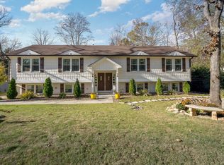 100 Meadowbrook Dr, Mauldin, SC 29662