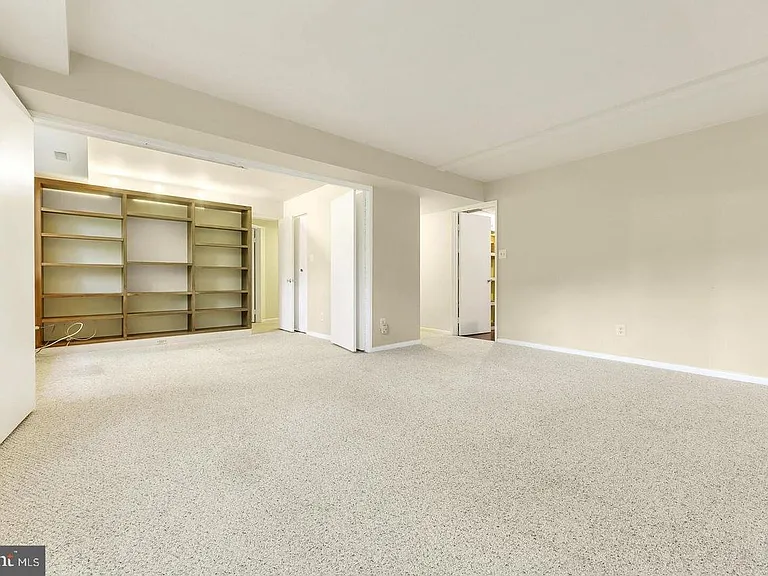 1747 Great Falls St — Photo 11
