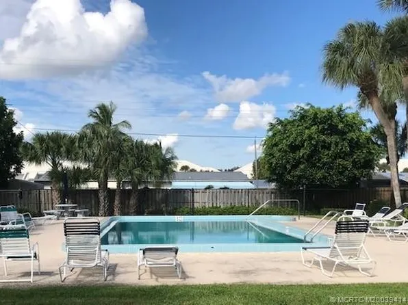 250 Four Winds Dr APT 206, Stuart, FL 34996