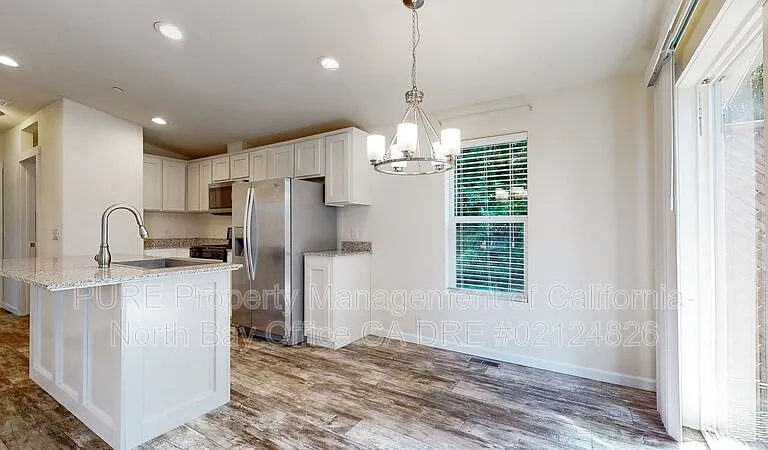 5389 Gravenstein Hwy N — Photo 8