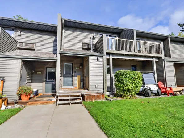 402 Quadna Mountain Rd, Hill City, MN 55748