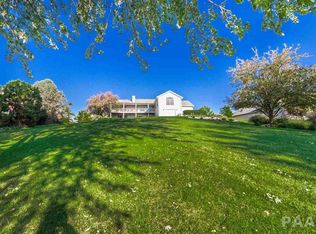 906 Highland Ct, Metamora, IL 61548