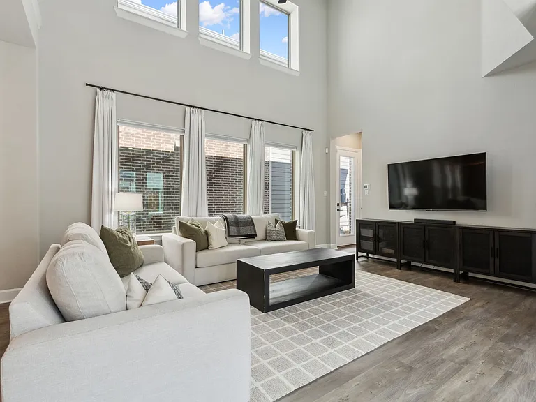 2121 Tolleson Dr — Photo 20