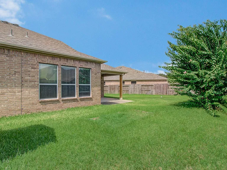 7142 Breton Bay Pass — Photo 50