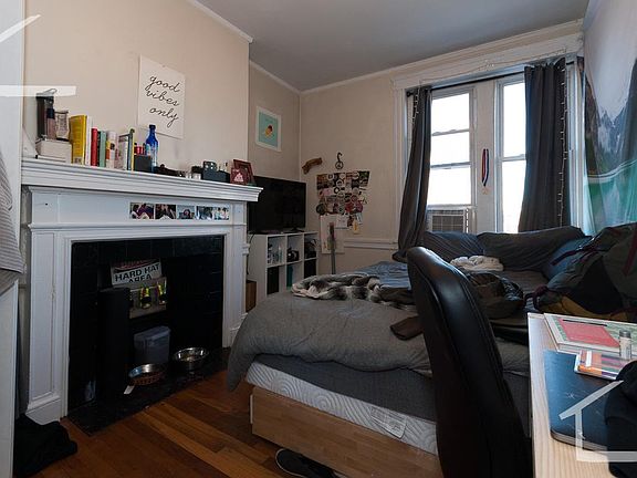5th image of 66 Egmont St #N5
