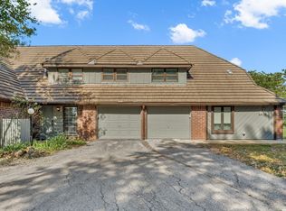 2616-2618 W 24th Ter, Lawrence, KS 66047