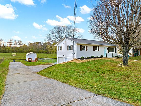 3rd image of 2100 Herron Dr
