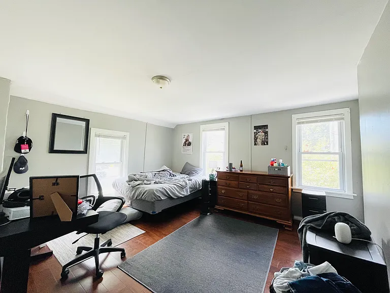 156 Oak St #A — Photo 3