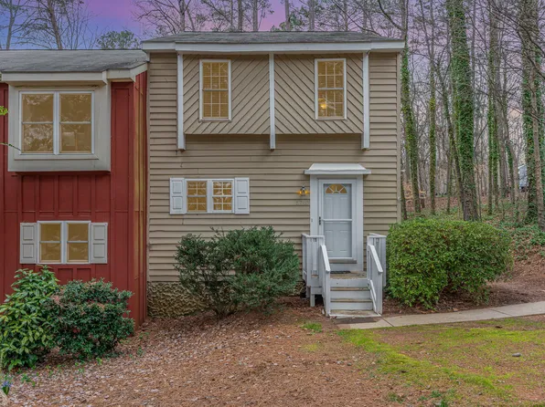 5740 Pool Side Dr, Raleigh, NC 27612