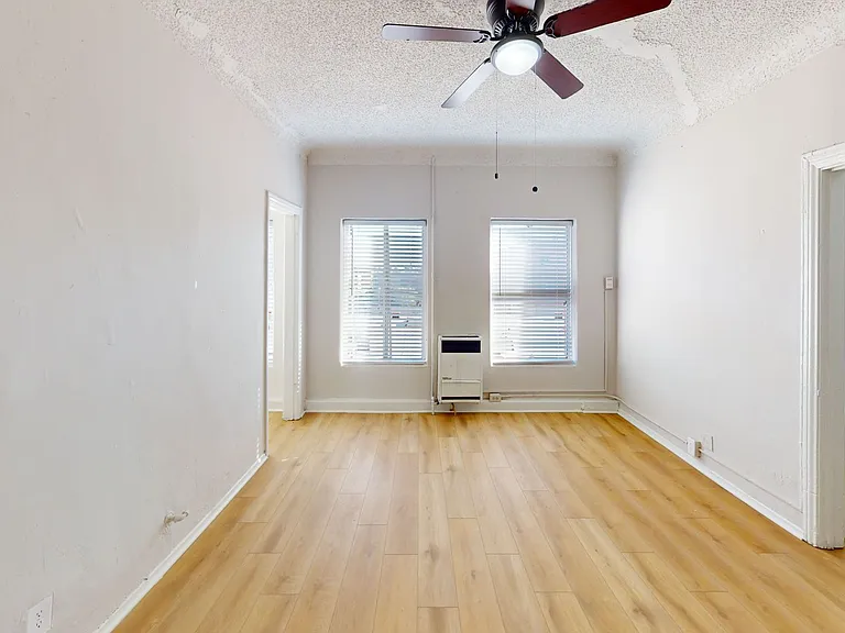 BU2 - 625 Burlington Apts — Photo 2