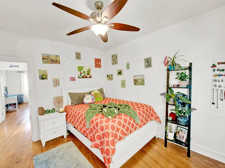 1024 Noyes St — Photo 15