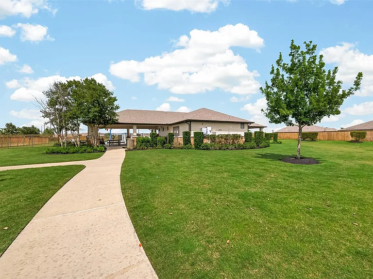 6903 Green Embers Ln — Photo 47