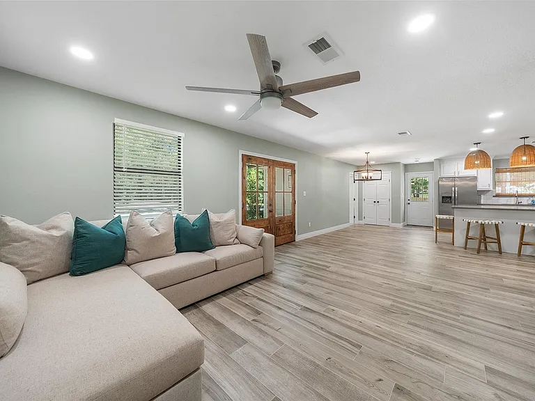 4884 Holly Ln W — Photo 13