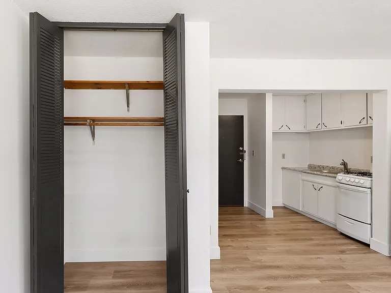 2800 Colfax — Photo 13