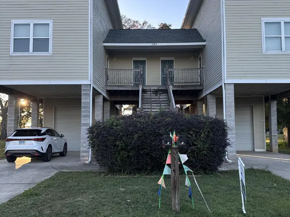 153 Markham Dr #A, Gulfport, MS 39507