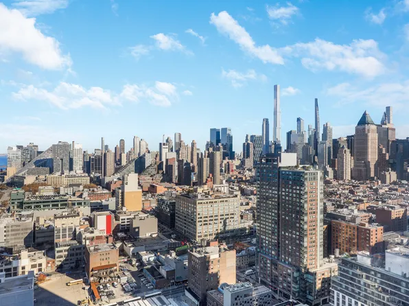 635 West 42nd Street 34B image 8 of 9